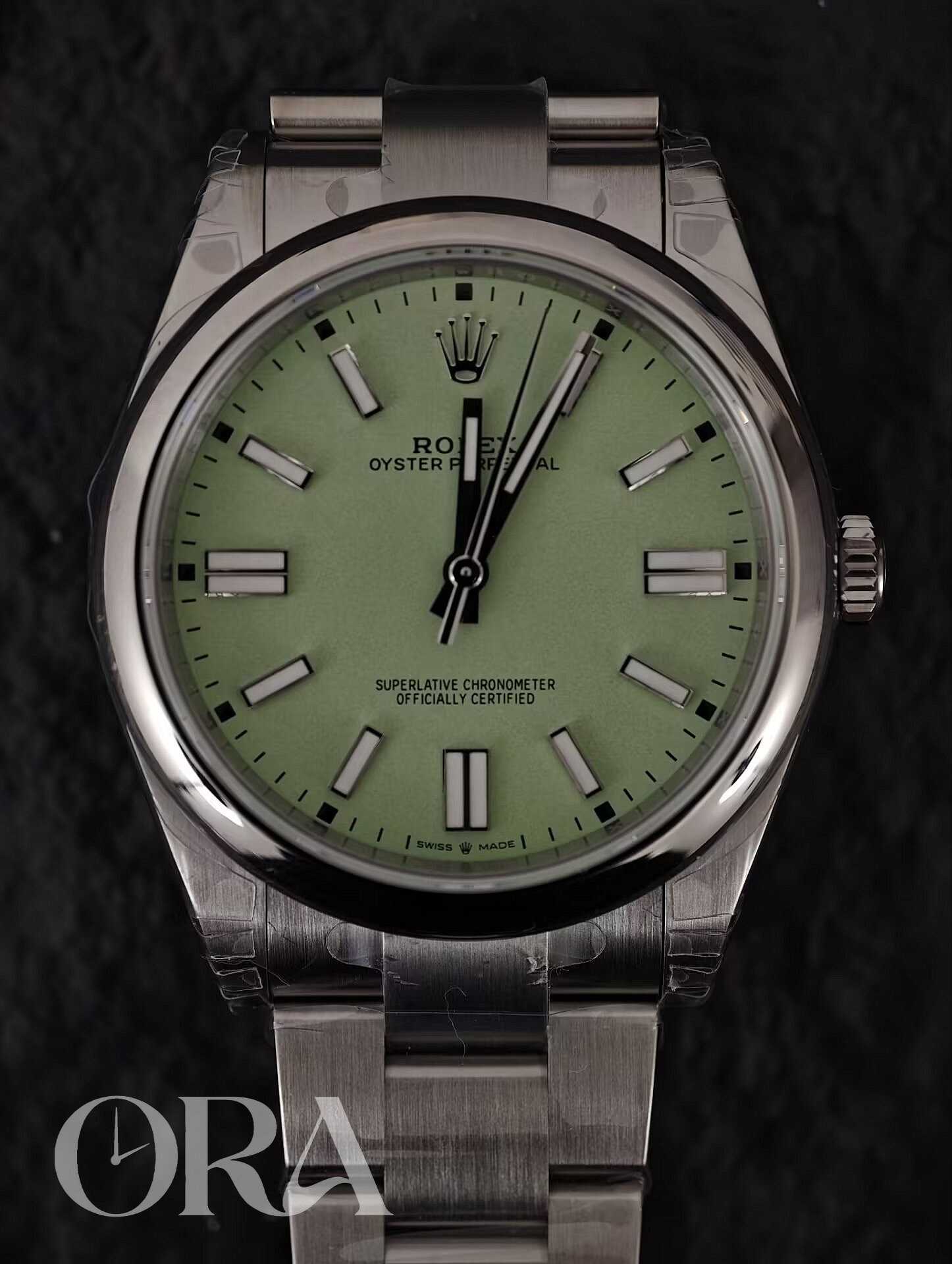 14-VSF Rolex 41mm Pistachio Green Dial Oyster Perpetual 124300 OP